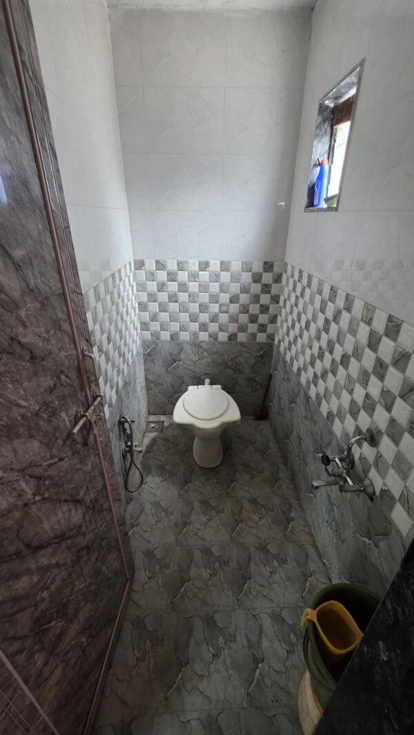 Standard Room 6 - Image 6
