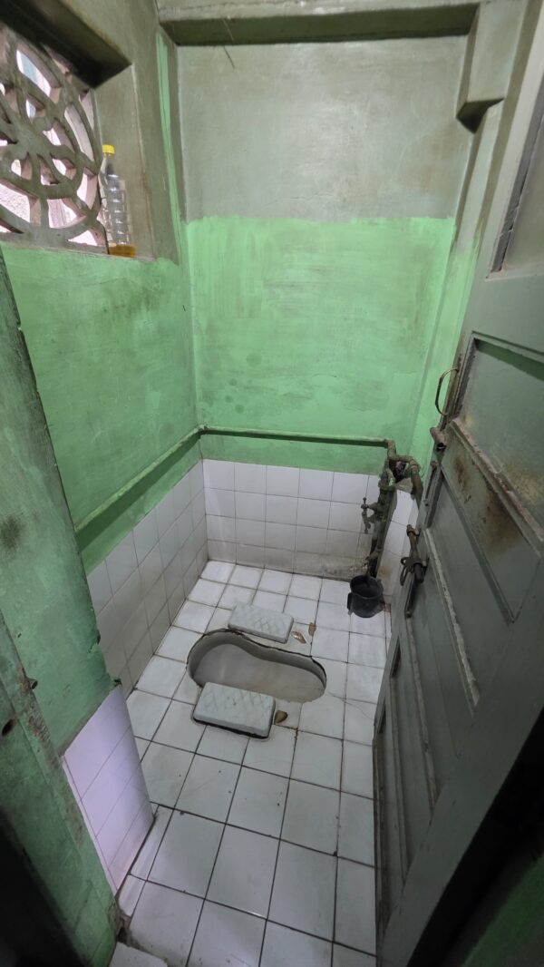 Standard Room 8 - Image 2