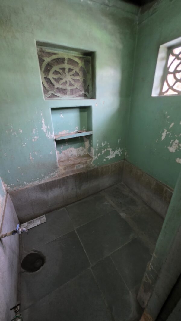 Standard Room 9 - Image 2