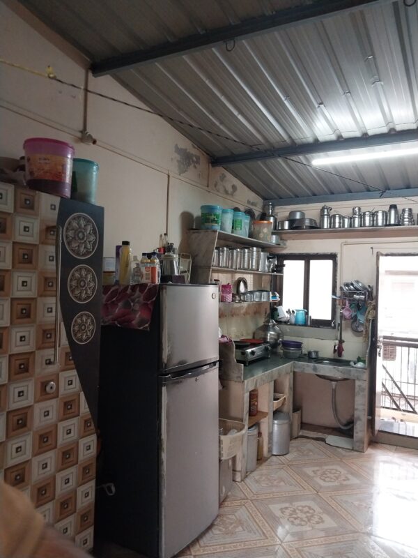Standard Room 12 - Image 6