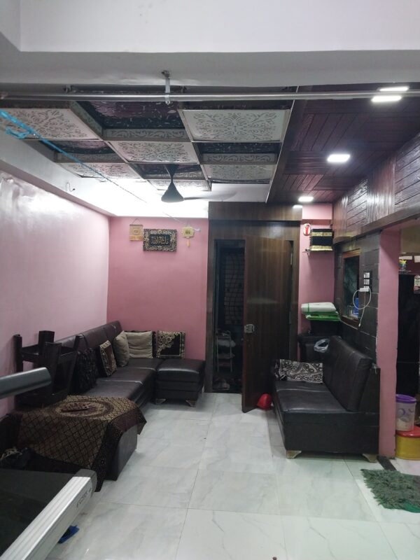 Standard Room 10 - Image 7