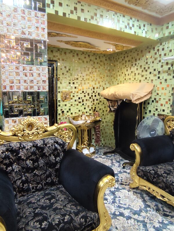 Shared Room 4 - Image 6