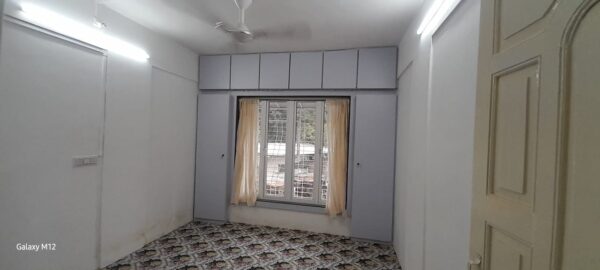 Standard Room 14 - Image 11