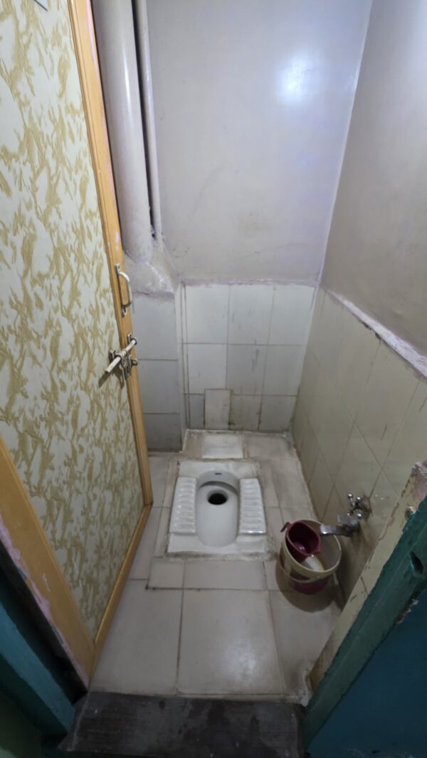 Standard Room 18 - Image 7