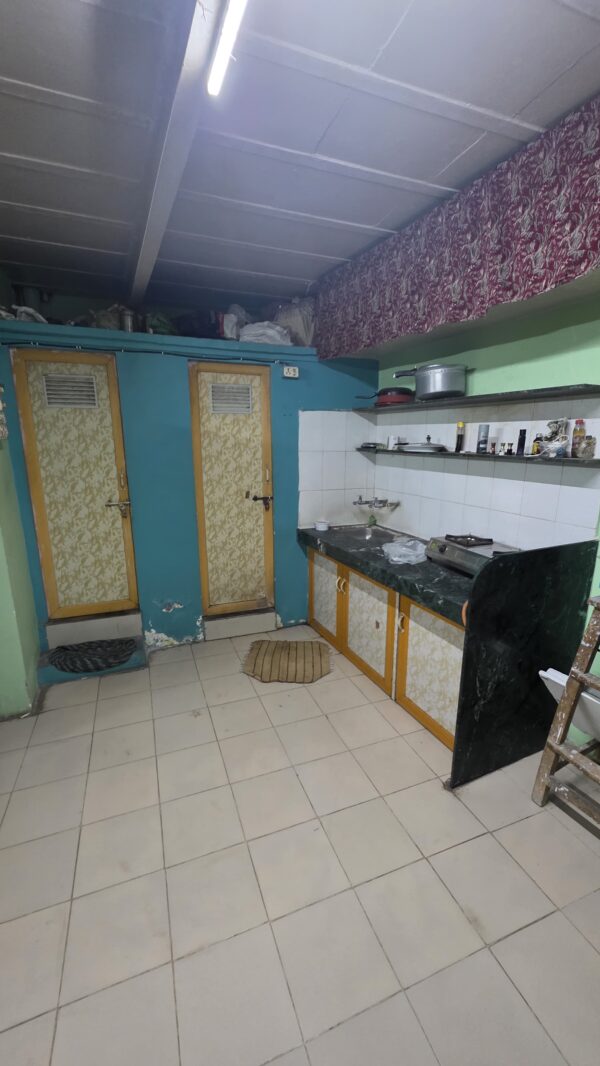 Standard Room 18 - Image 5