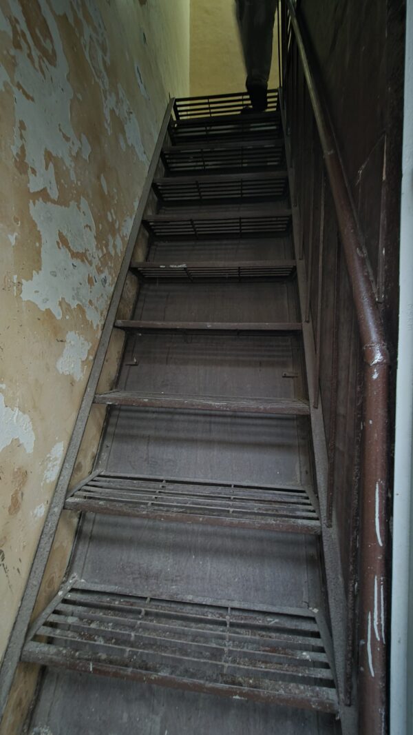 Standard Room 18 - Image 3