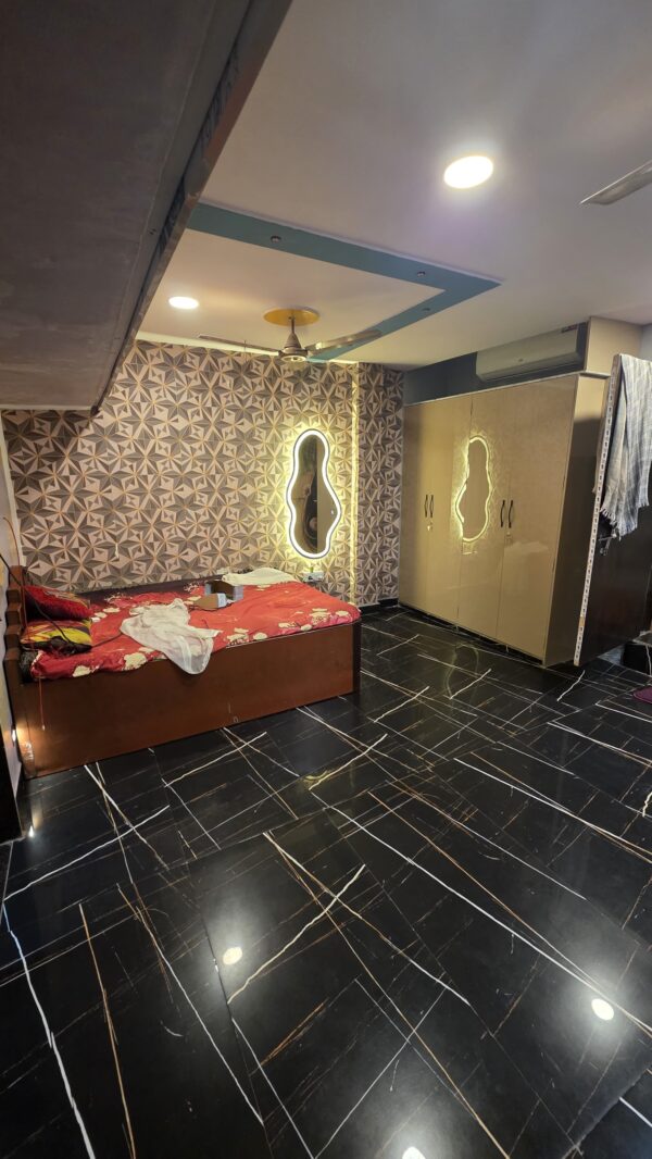 Standard Room 19 - Image 6