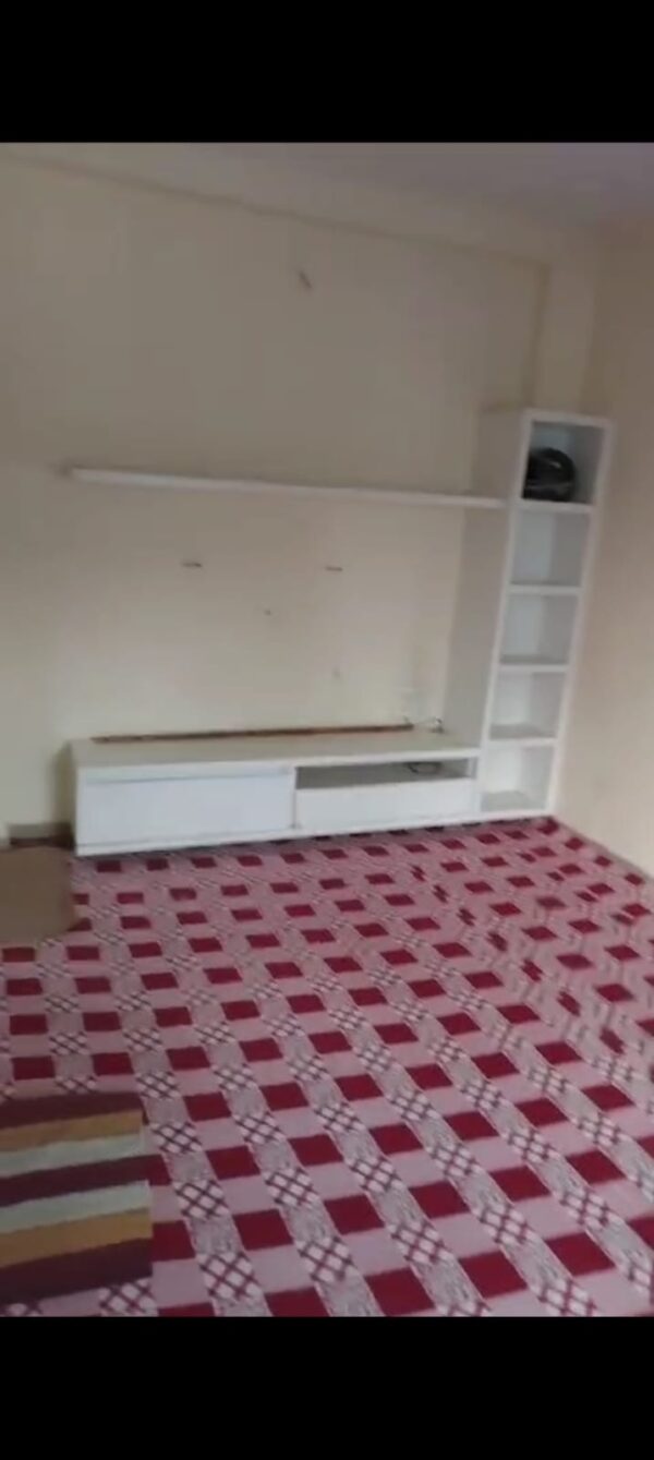 Standard Room 21 - Image 8